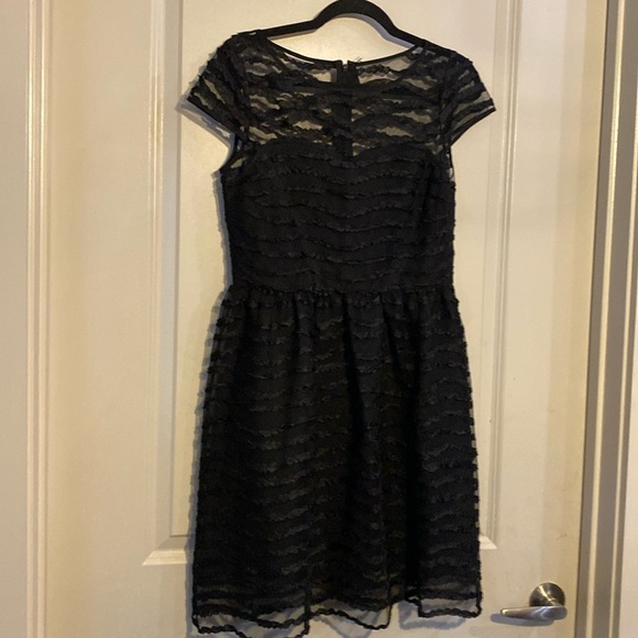 Karl Lagerfeld Dresses & Skirts - Karl Lagerfield dress size  4